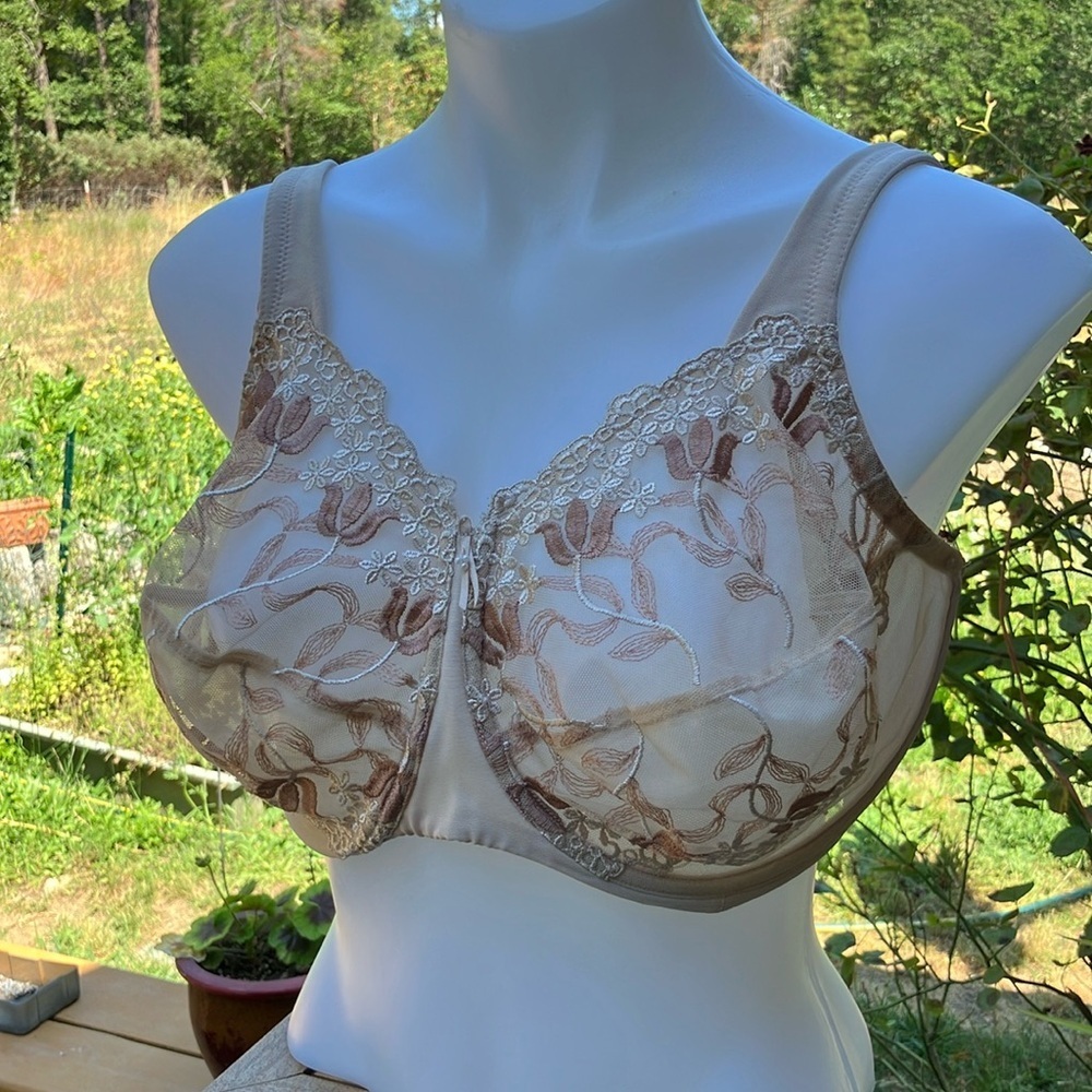 Wacoal lacy full figure underwire bra 38 G DDDD